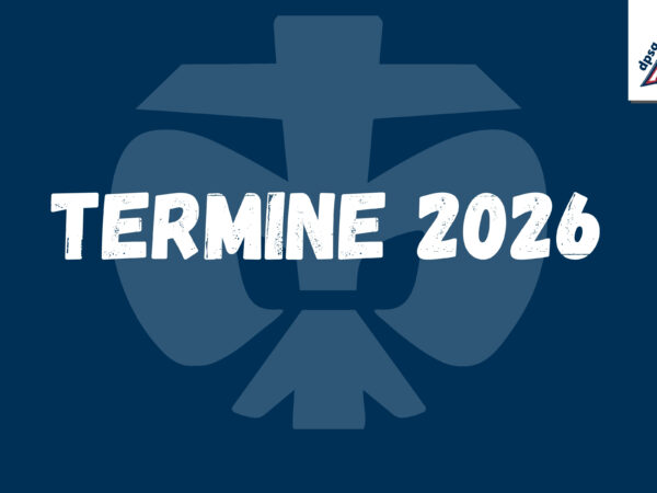 SchriftzugTermine 2026 auf dungelblauem Hintergrund mit Lilie und Logo DPSG